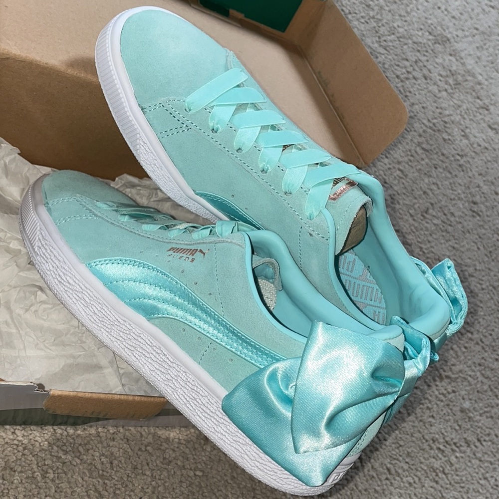 SUADE BOW WOMEN’s PUMA